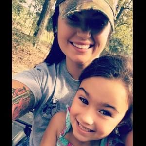 Meet your Posher, Hailey benton